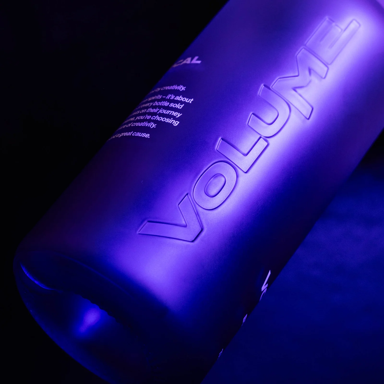 Volume Botanical Gin lifestyle